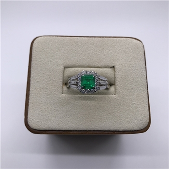 PT900祖母绿戒指